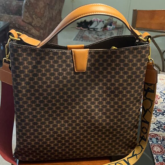 Neiman Marcus Geometric Leather Top Handle Handbag - Picture 1 of 6